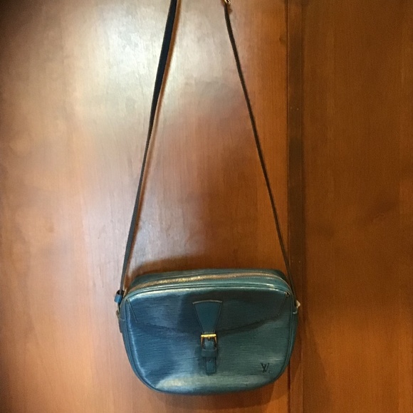 Auth Louis Vuitton Jeune Fille - Picture 16 of 16